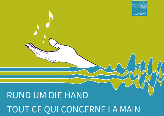 Schwimmende Hand, die Noten in die Luft wirft